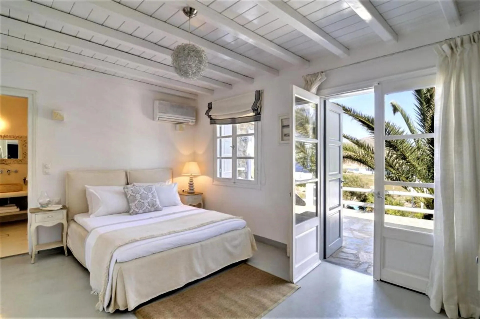 Foto - Manu Mykonos Exclusive Villa Luxury Beachside Stay with Private Pool by Quality Brand Villas
