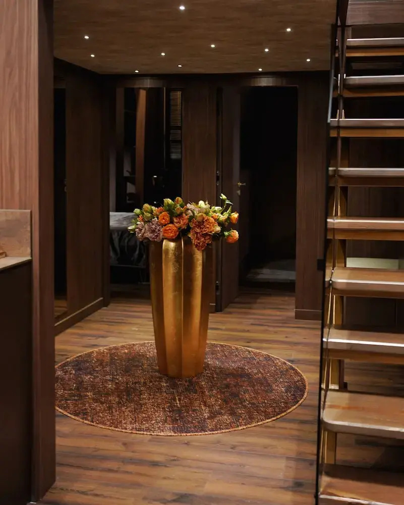 Photo - The HH Point