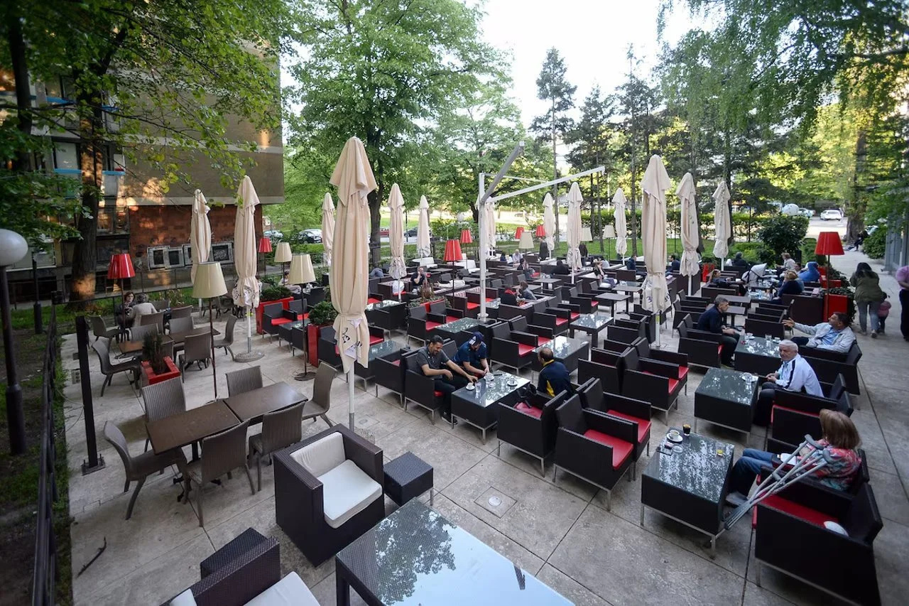 Foto - Hotel Srbija-FREE PARKING