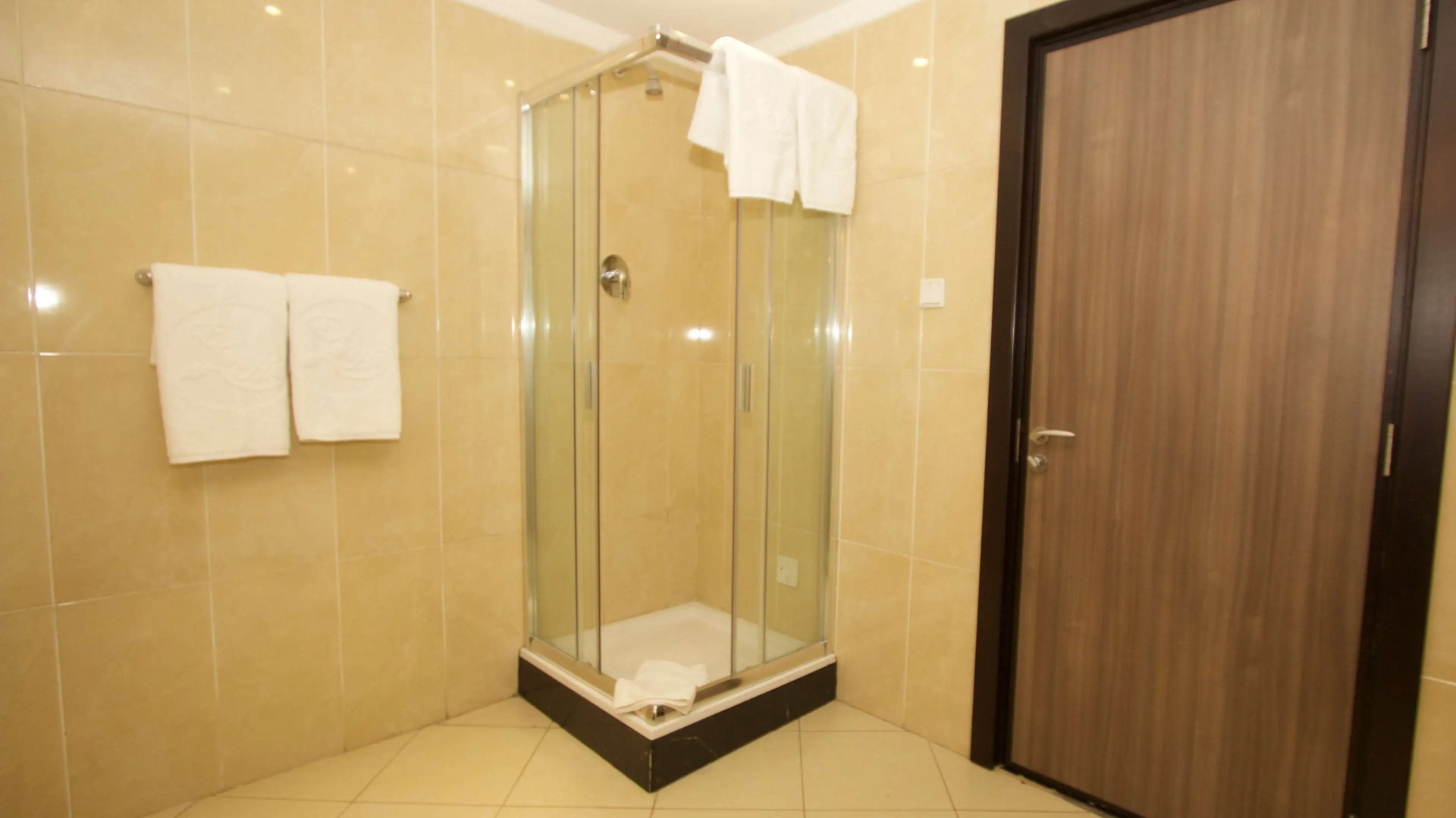 Foto - Elilly International Hotel