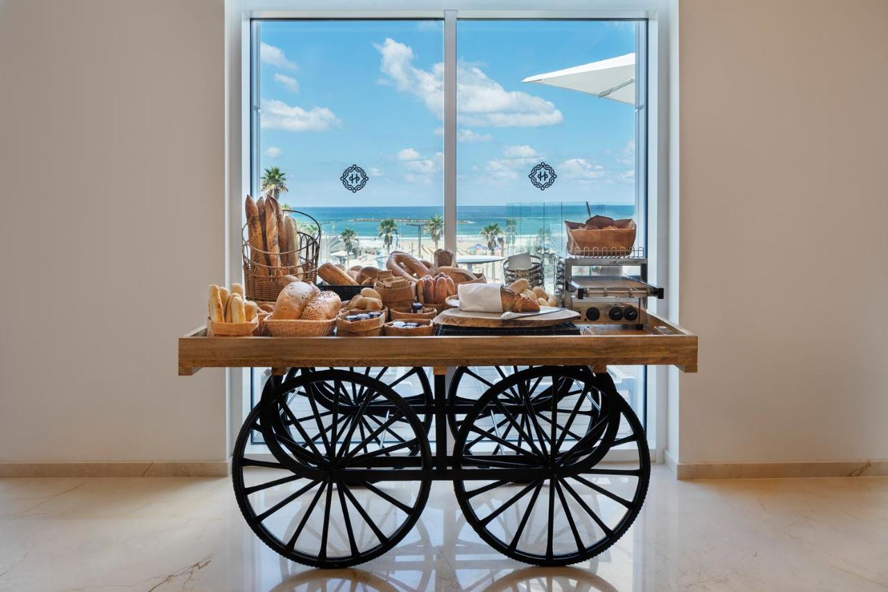 Photo - Herbert Samuel Opera Tel Aviv