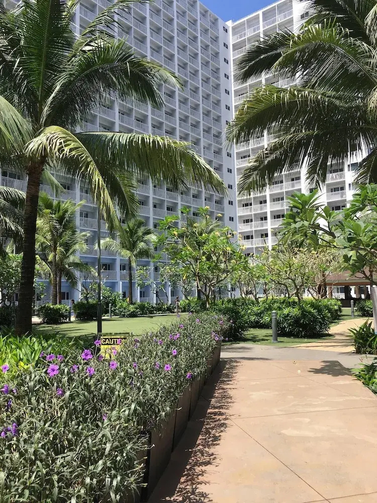 Photo - Relax in Pasay City's Best Kept Secret - Spacious Condo With Garden View