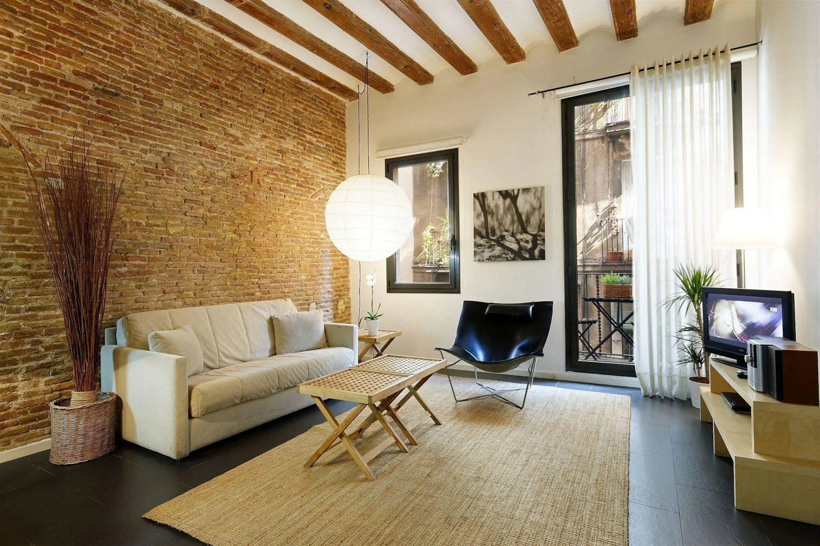 Photo - Inside Barcelona Apartments Esparteria