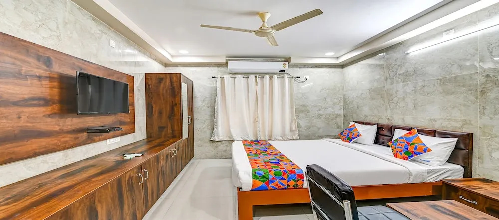 Fabhotel Srinivasa Guest House