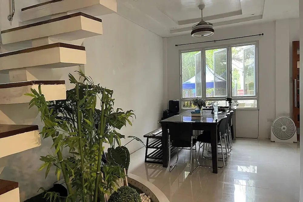 Villa Teresa Esperanza Tourist Inn