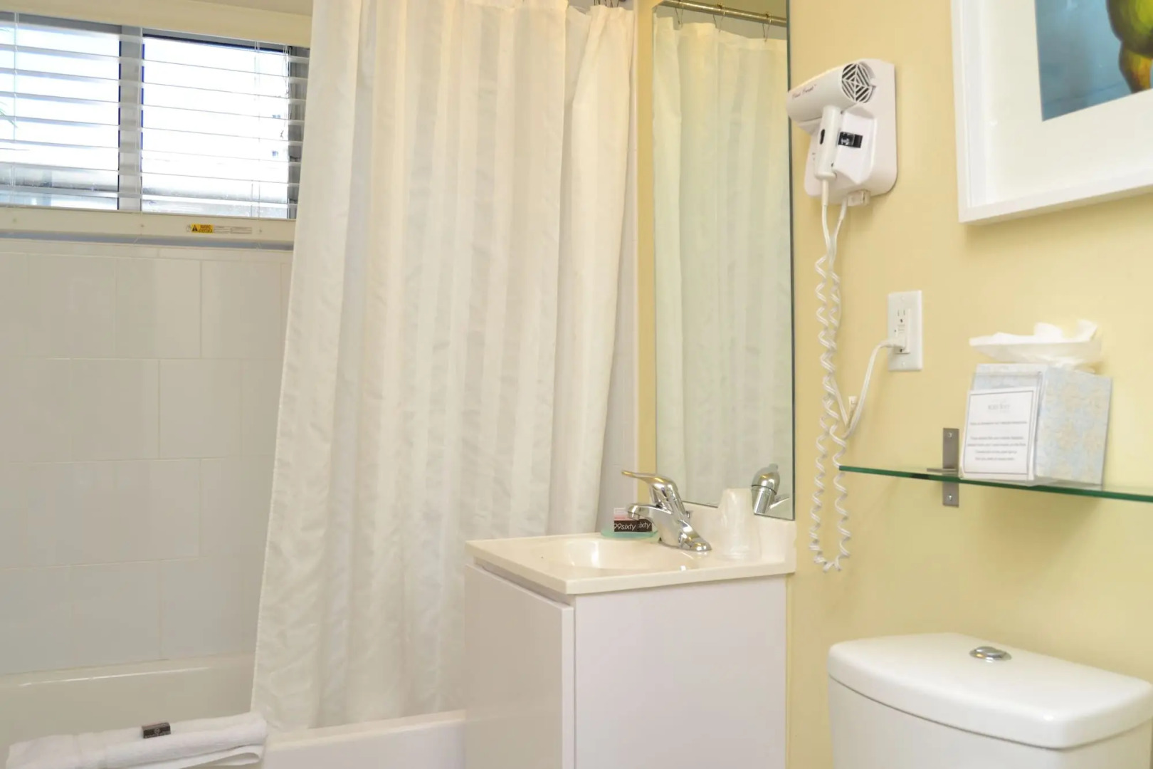 Photo - North Beach Hotel