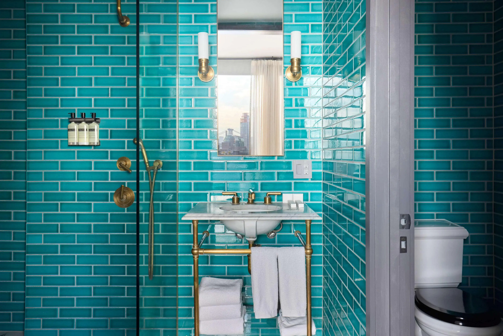 Photo - Arlo Williamsburg