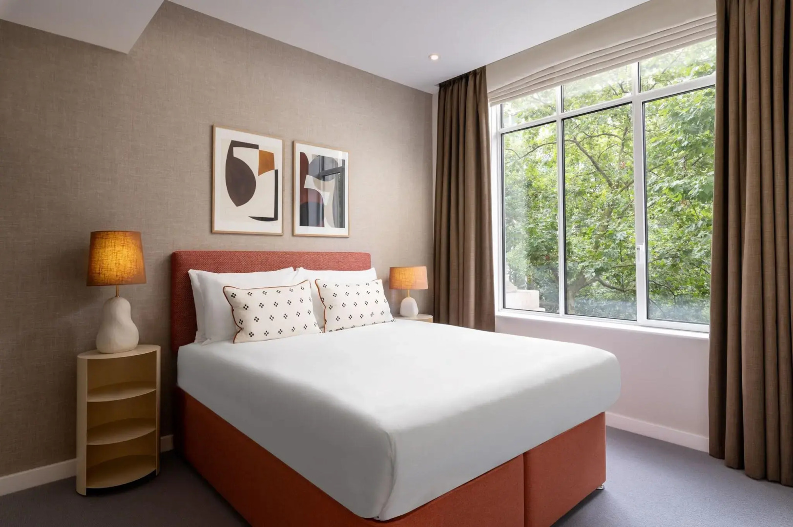 Photo - The Lincoln Suites