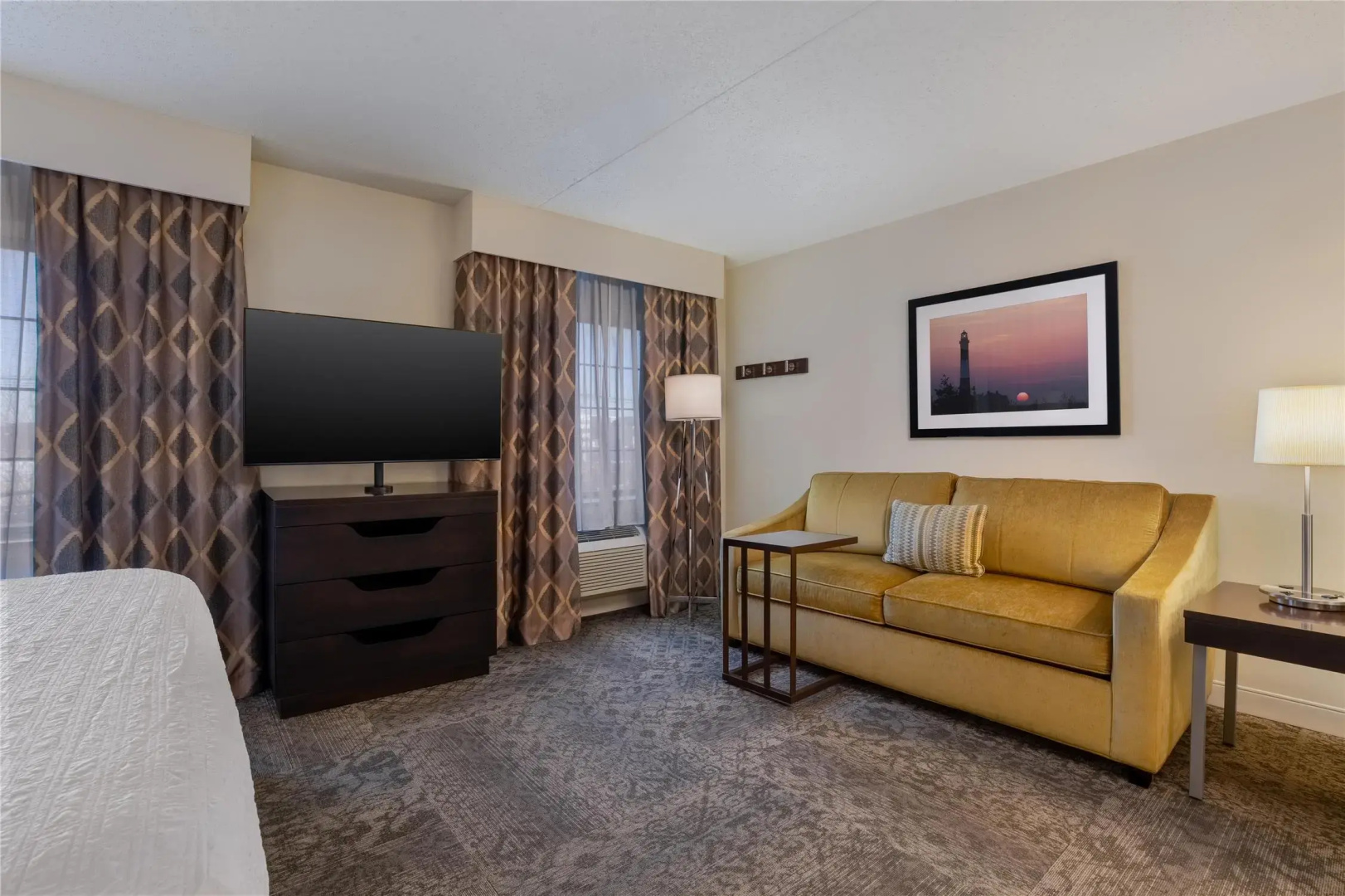 Photo - Hampton Inn & Suites Rockville Centre