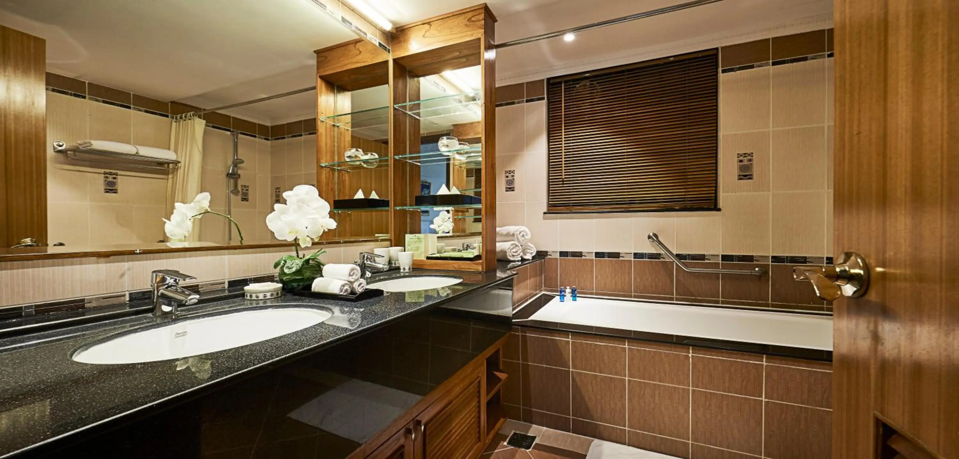 Photo - Sherwood Residence
