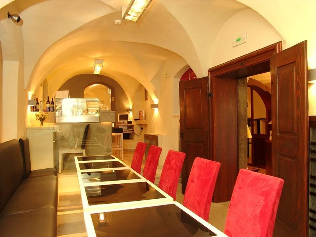 Photo - The Golden Wheel Hotel