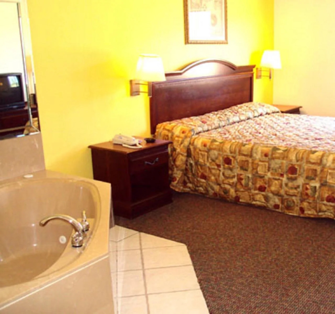 Photo - Tropicana Inn and Suites