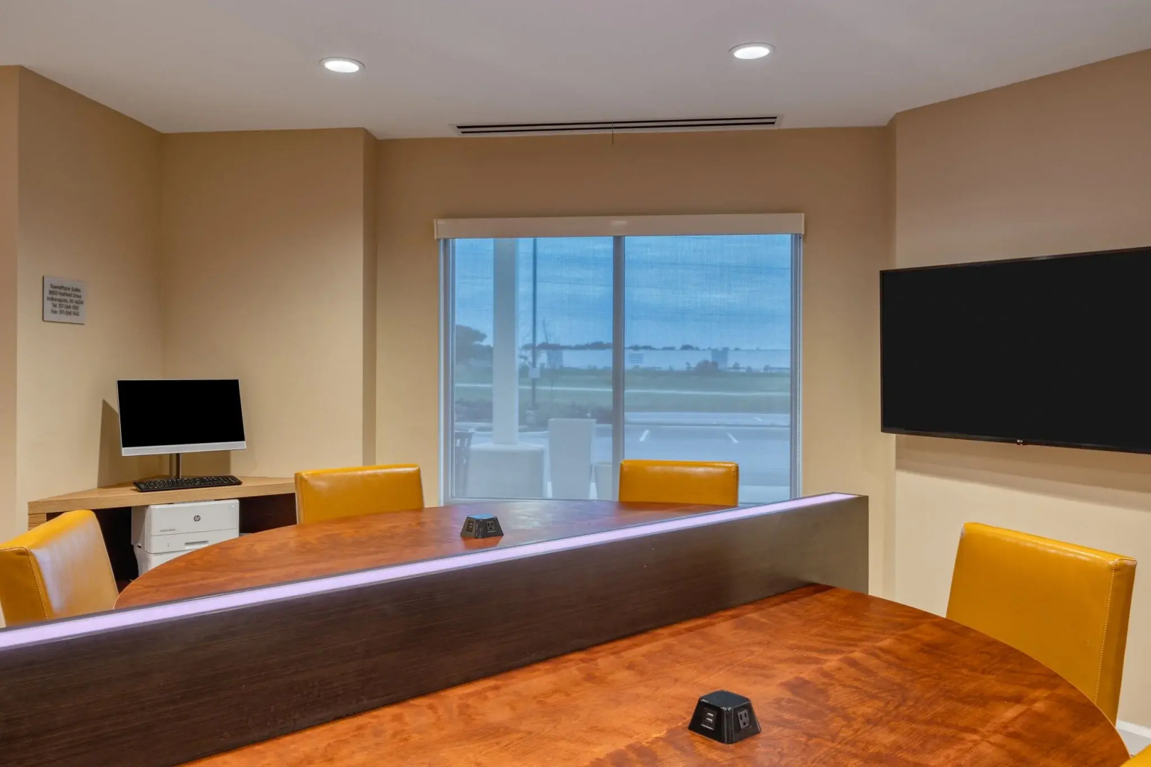Photo - TownePlace Suites by Marriott Indianapolis Airport