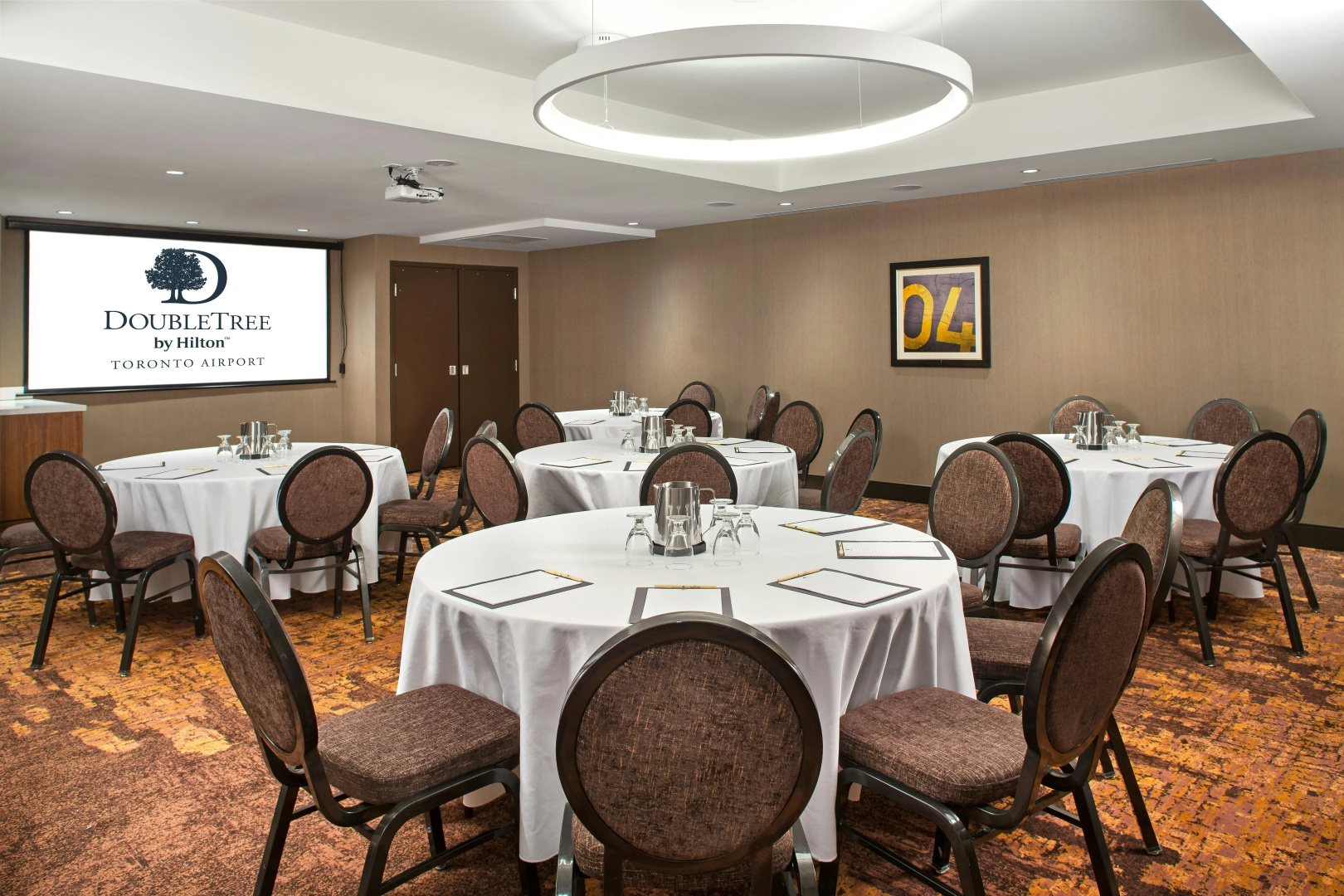 Foto - DoubleTree by Hilton Toronto Airport