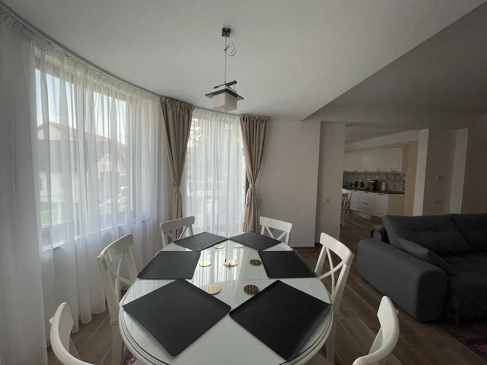 Photo - Iarca Inn