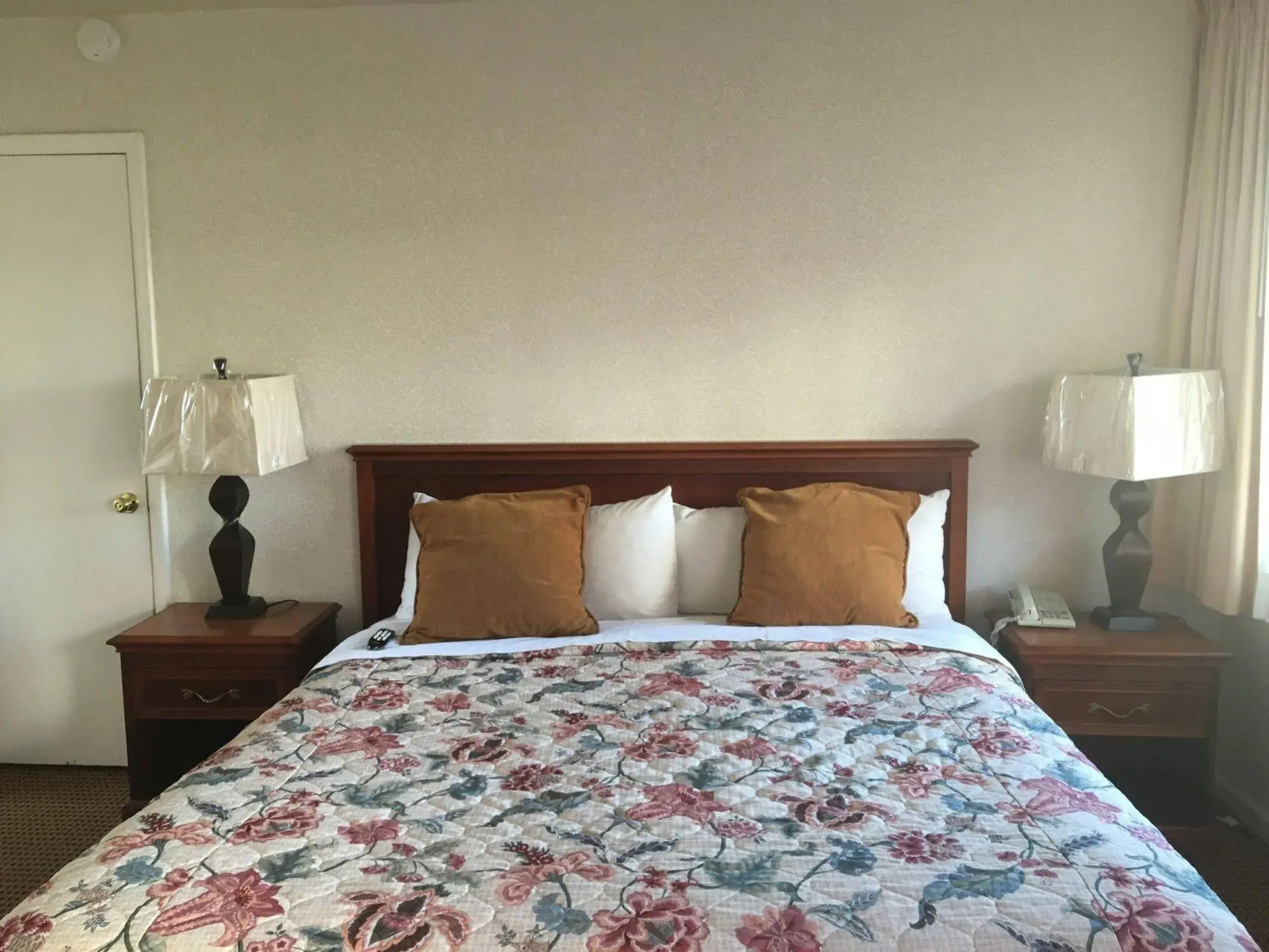 Photo - Pacific Heights Inn