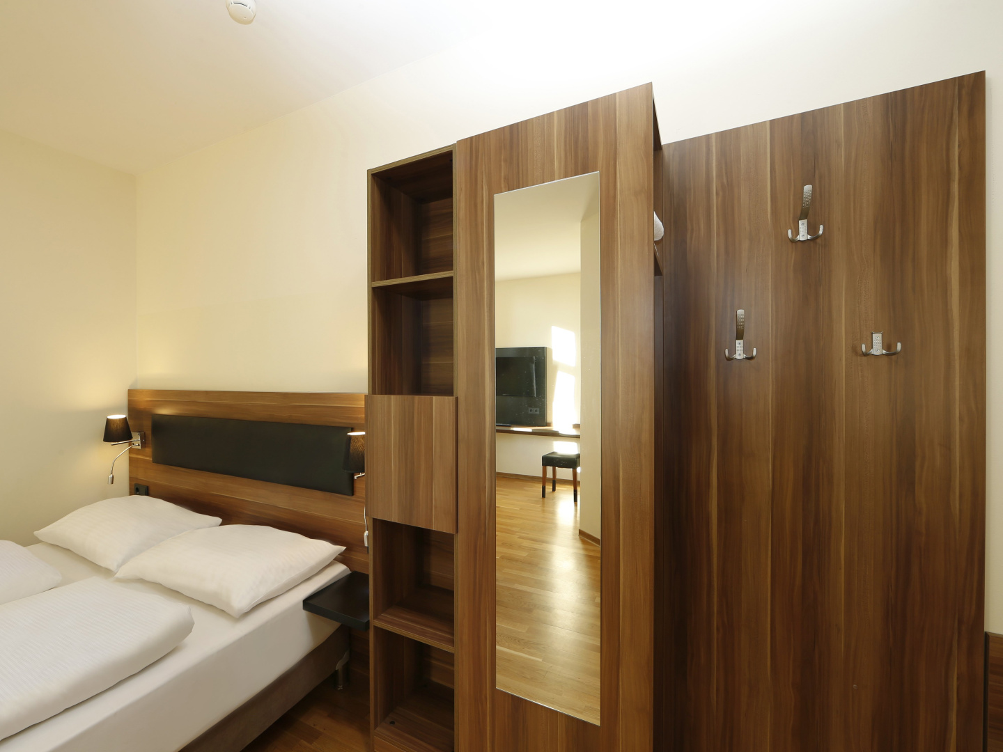 Photo - B&B HOTEL Berlin-Adlershof