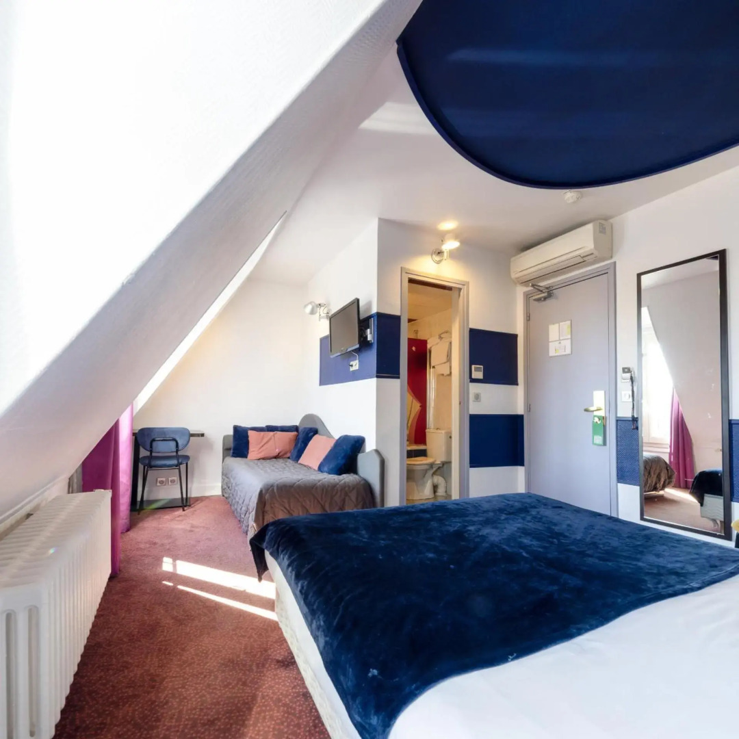 Foto - Accueil Hôtel Paris Pigalle Montmartre - Hôtel rénové