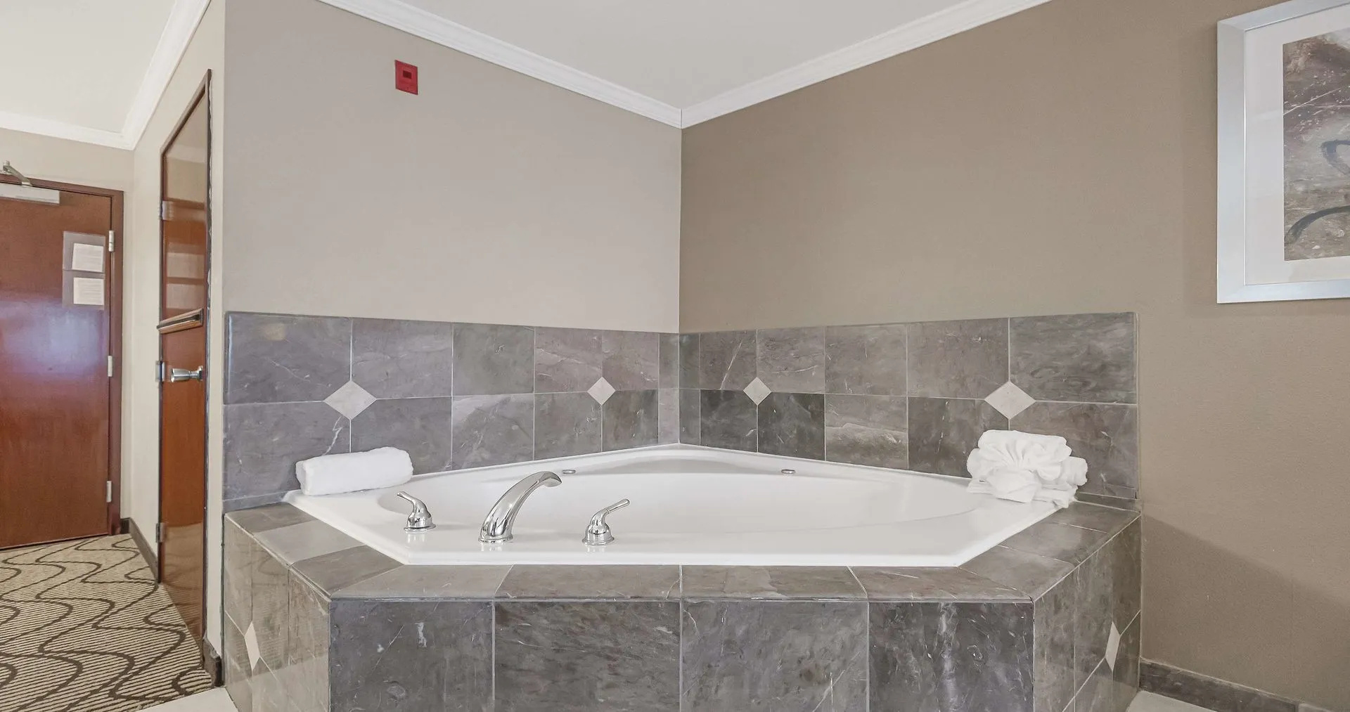 Foto - Best Western Plus Orchid Hotel & Suites
