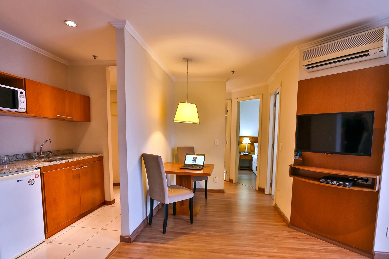 Photo - Quality Suites Vila Olimpia