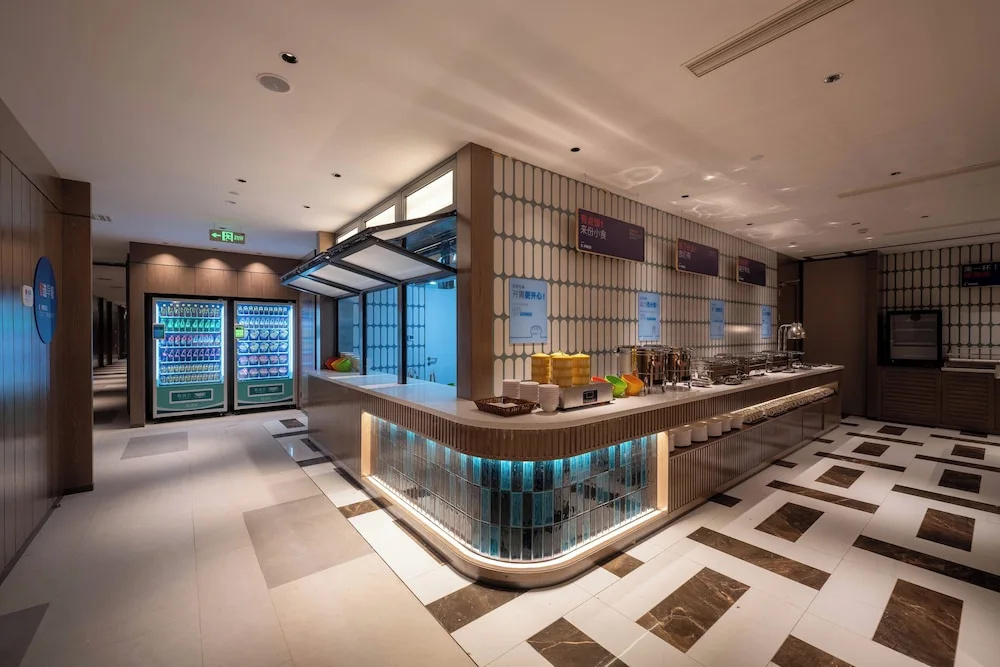 Photo - Holiday Inn Express Shanghai Pujiang Lianhang Road by IHG