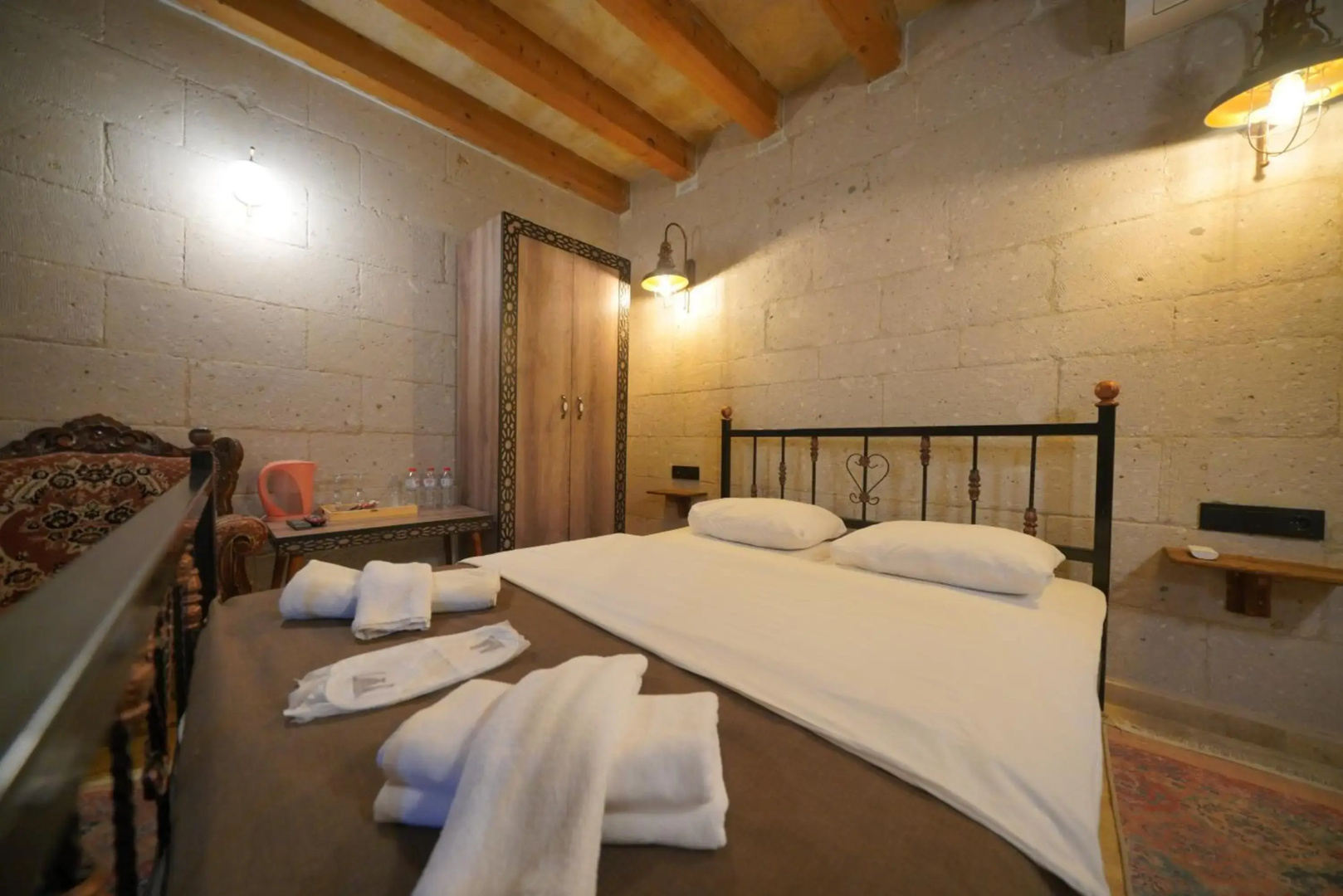 Photo - View Cave Hotel