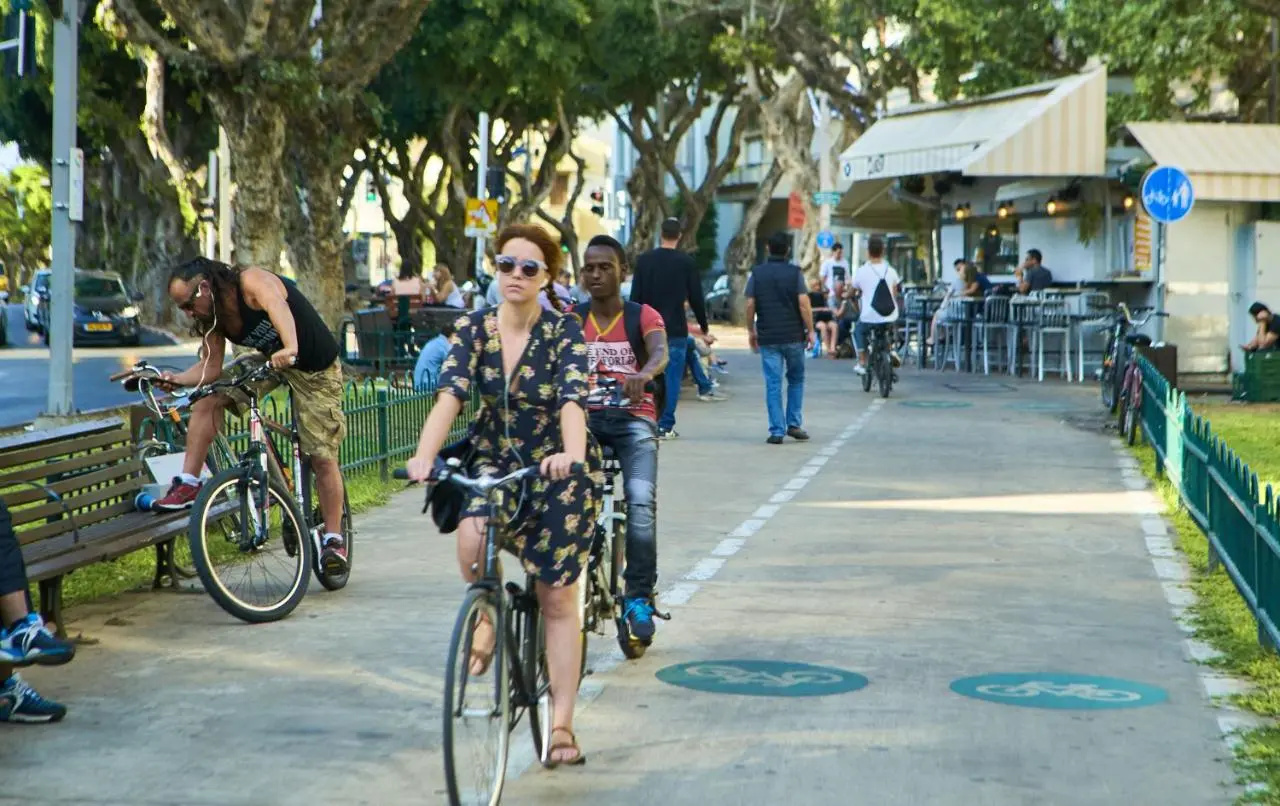 Photo - Theodor Rothschild Tel-Aviv