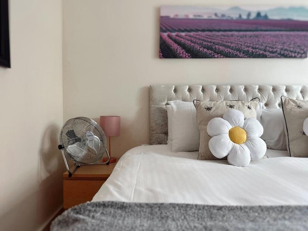 Canary Wharf Apartments