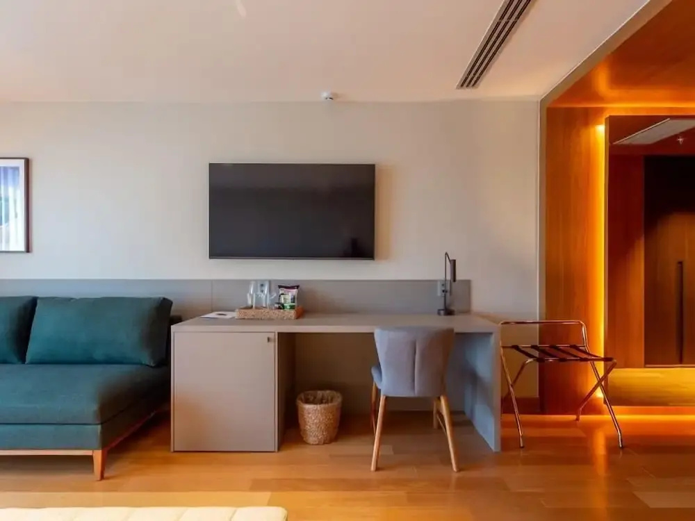 Photo - Mona Hotel