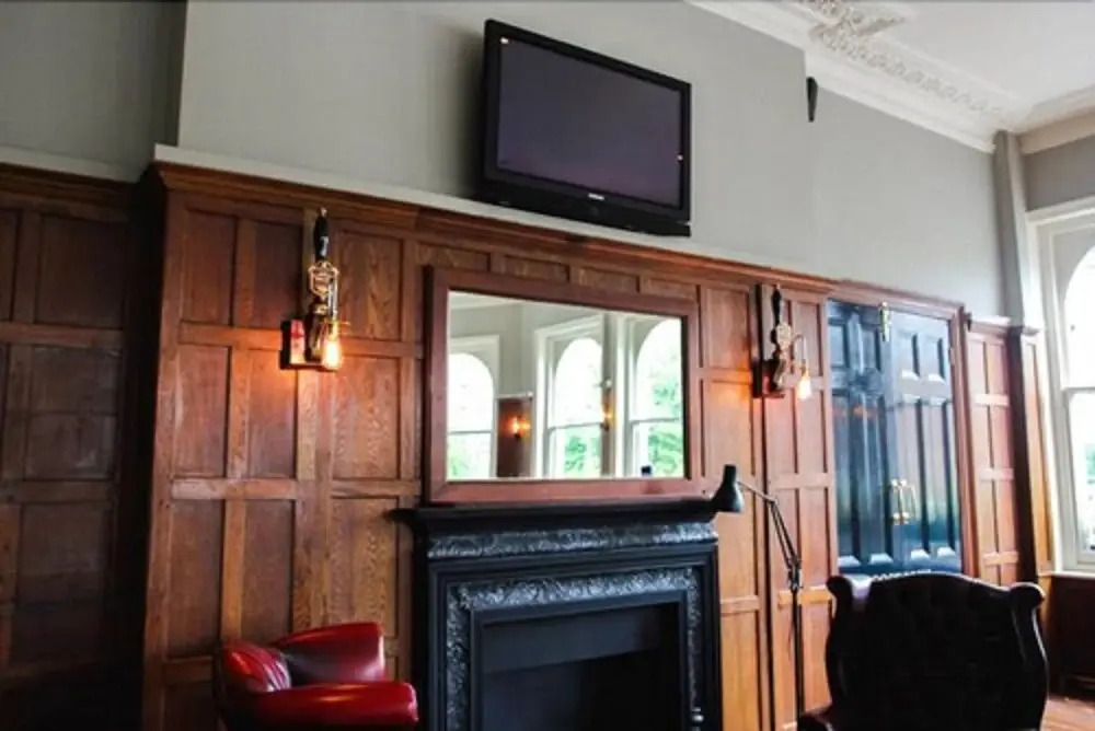 Foto - Hand & Flower