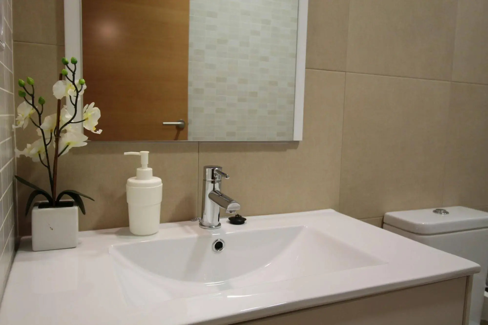 Photo - Hostal Orleans