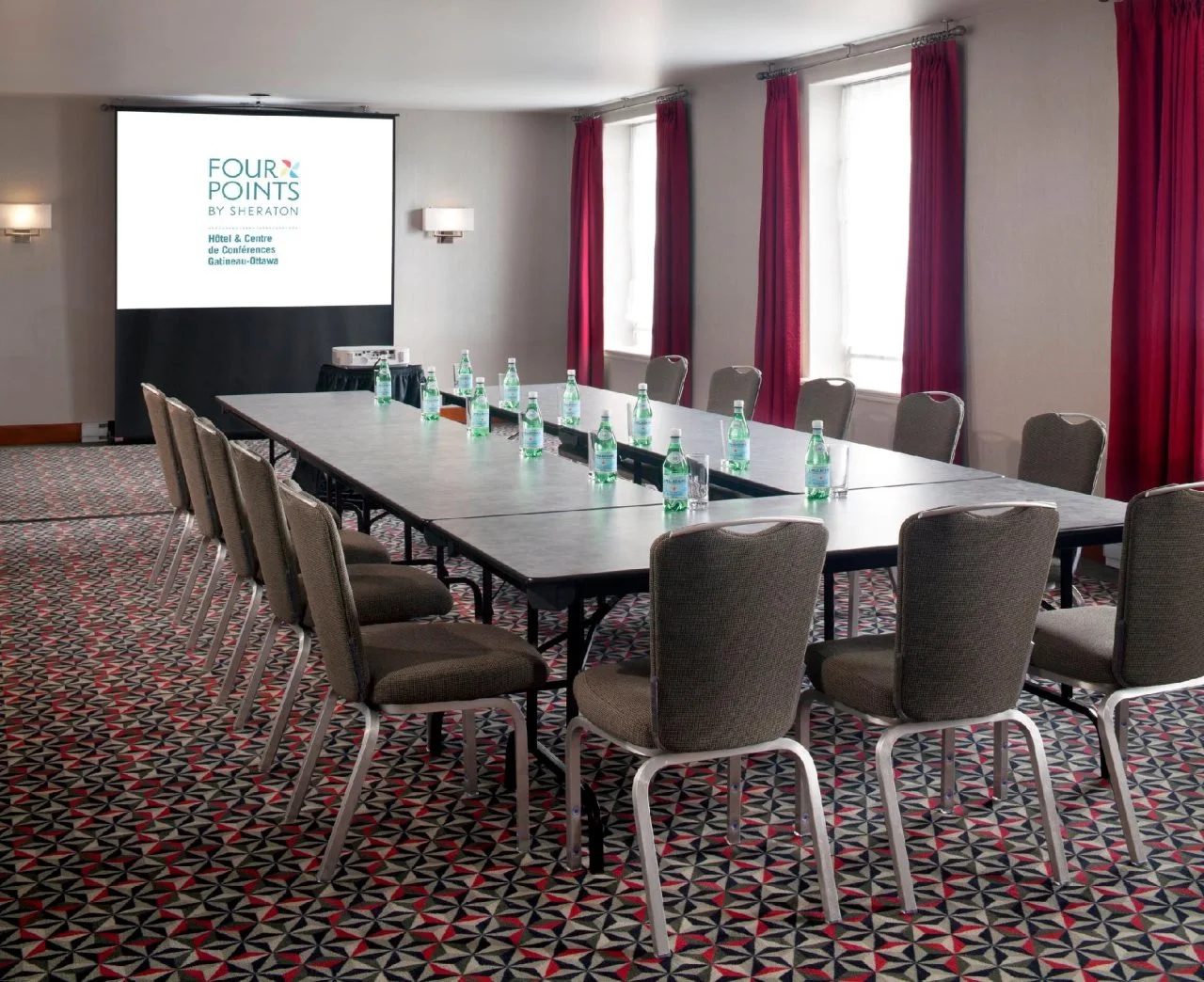 Foto - Four Points by Sheraton Hotel & Conference Centre Gatineau-Ottawa