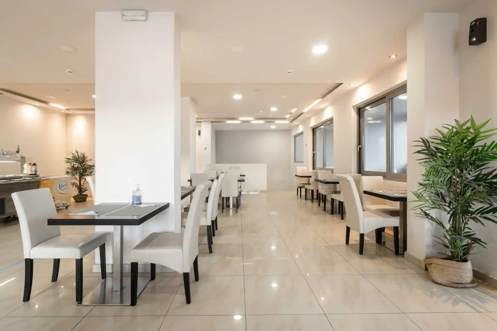 Photo - Karras Hotel