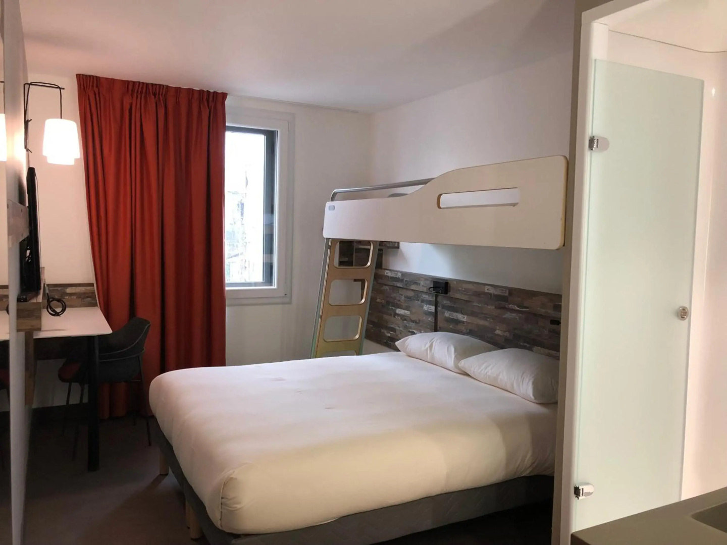 Photo - Ibis Budget Annecy sud-Poisy