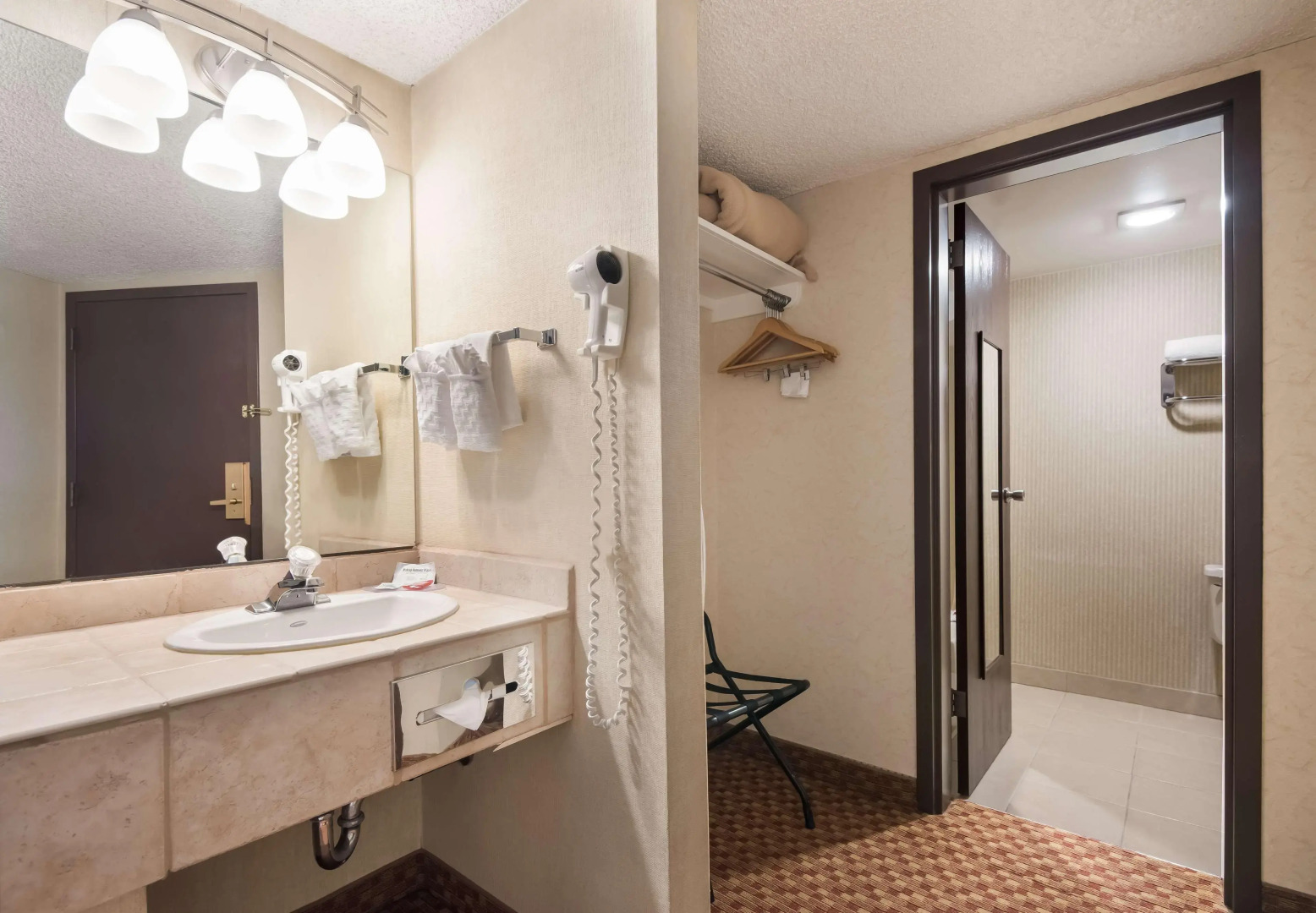 Photo - SureStay Plus Hotel by Best Western Reno Airport