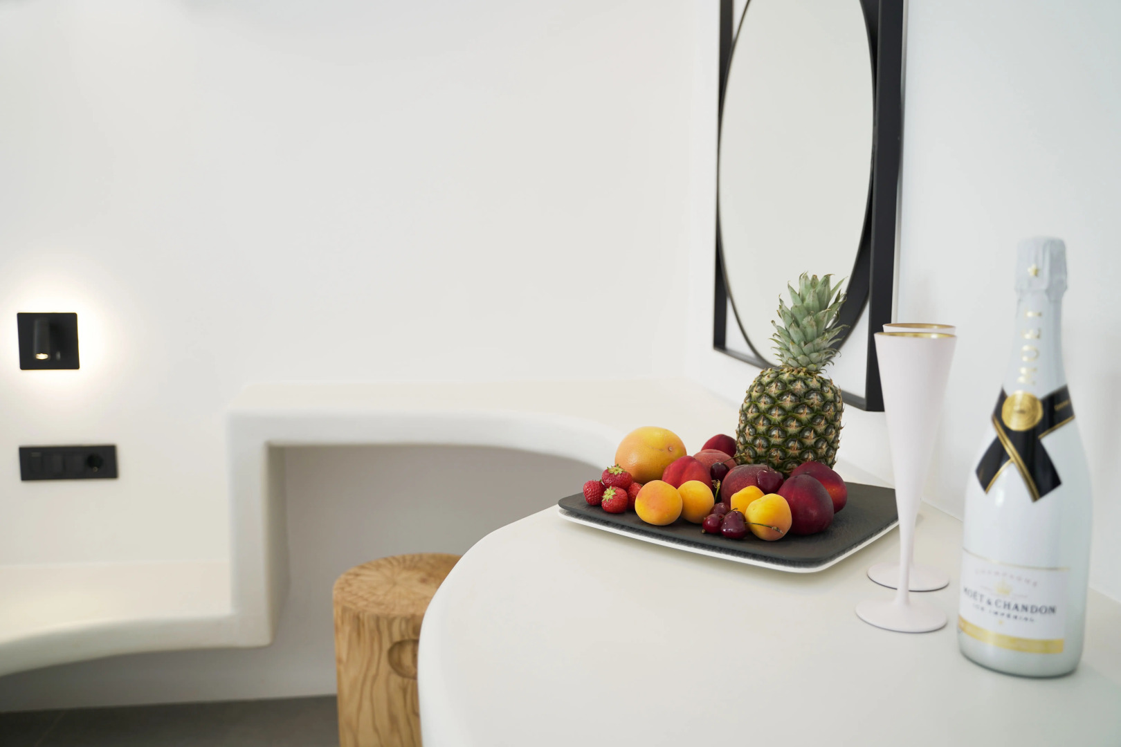 Photo - King's Suites