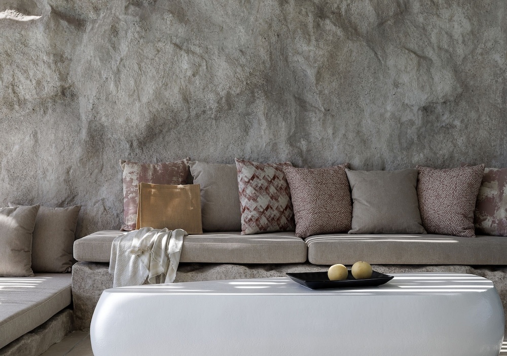 Photo - WhiteArt Suites