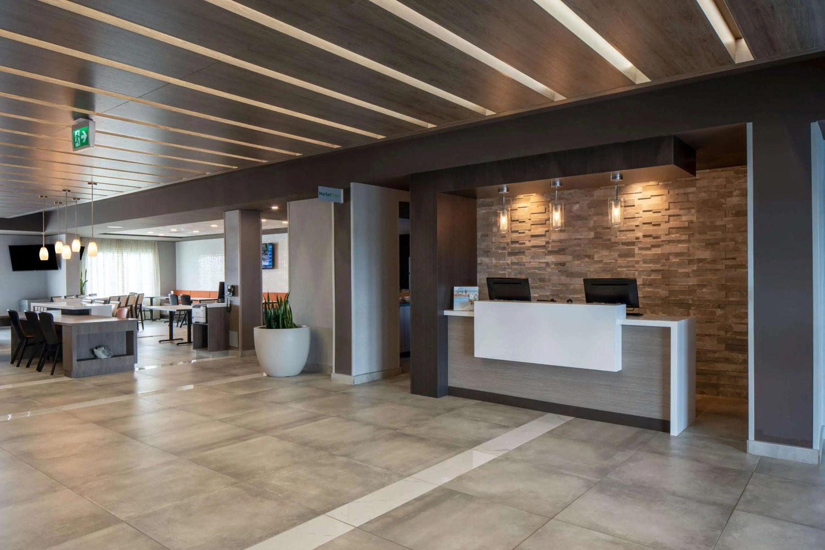 Photo - Wingate by Wyndham Kanata West Ottawa