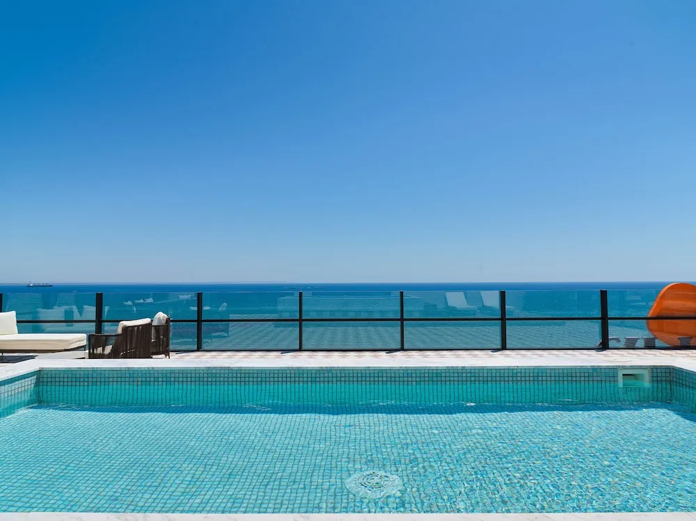 Photo - LIV Mackenzie Beach Suites Larnaca ADULTS ONLY