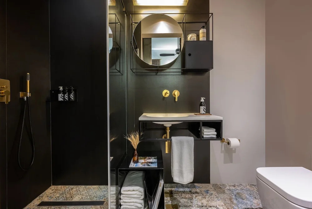 Photo - Assemblage Boutique