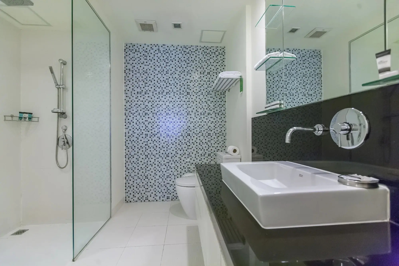 Foto - Oakwood Residence Sukhumvit 24 Bangkok