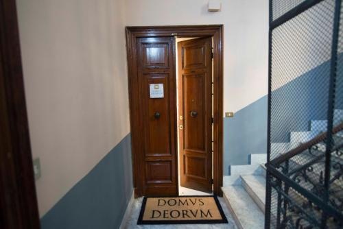 Photo - Domus Deorum Deluxe