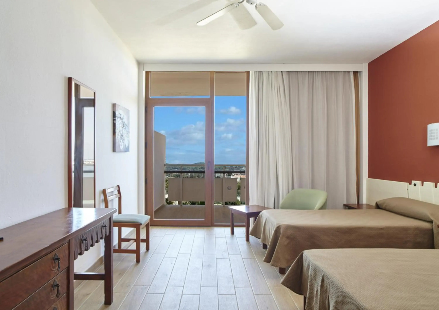 Photo - Hotel Arenal