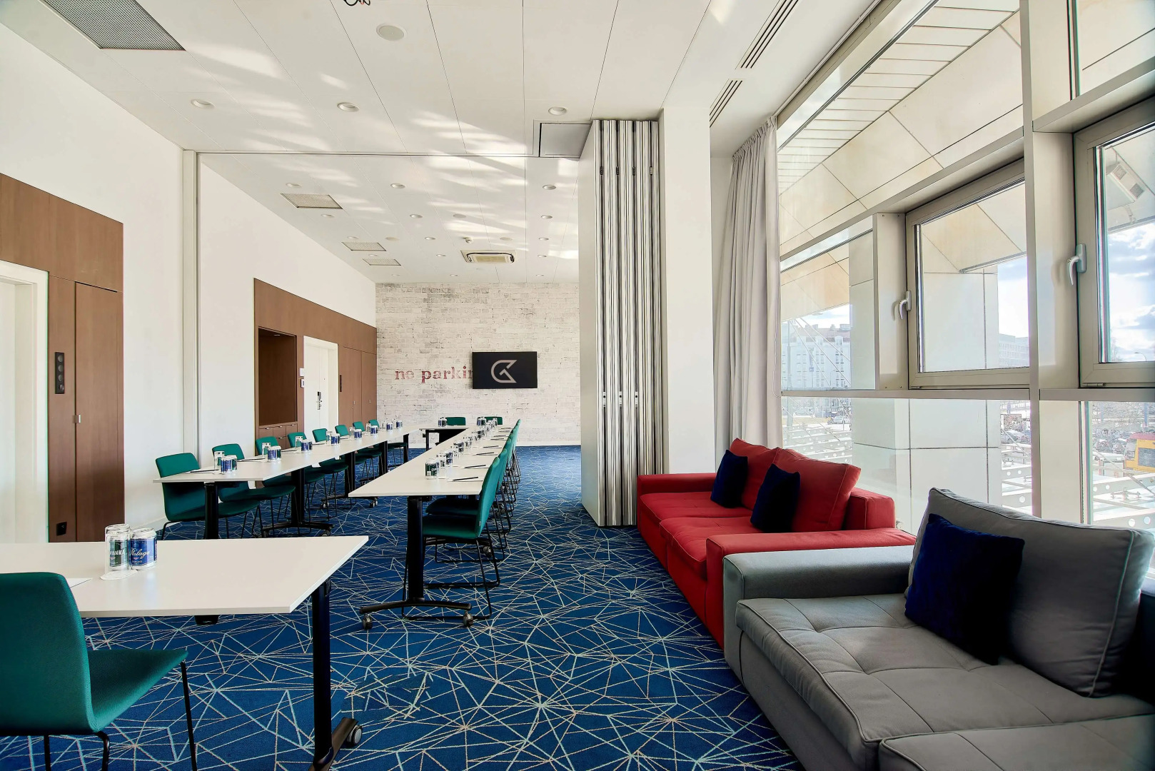 Photo - Golden Tulip Warszawa Centrum