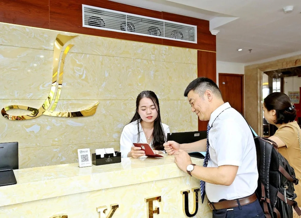 Foto - Luckful Hotel