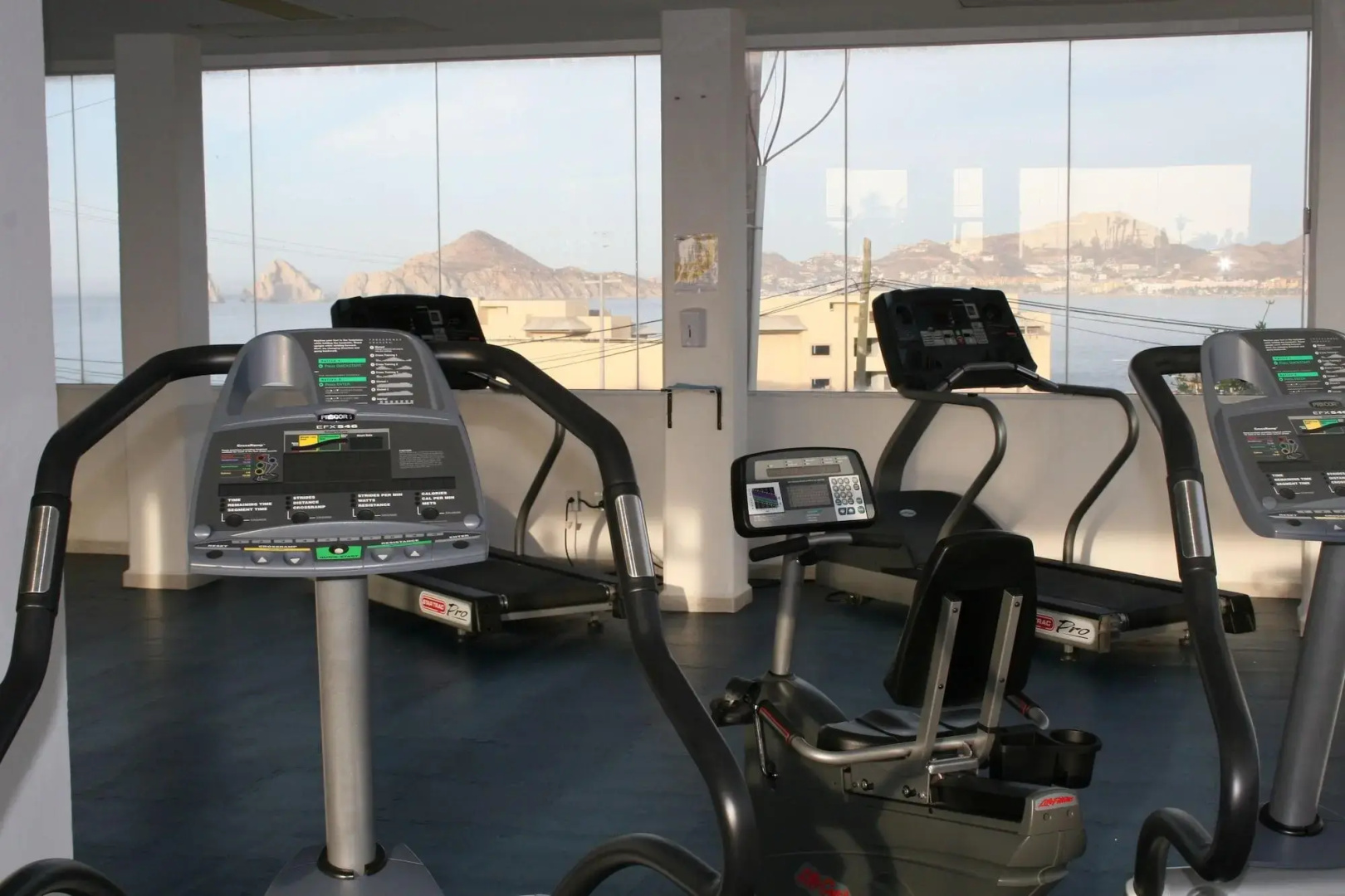 Photo - Sunrock Hotel & Suites