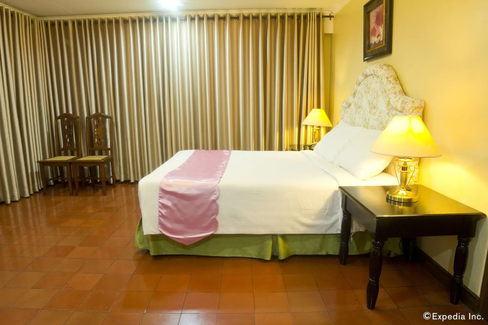 Foto - White Knight Hotel Intramuros