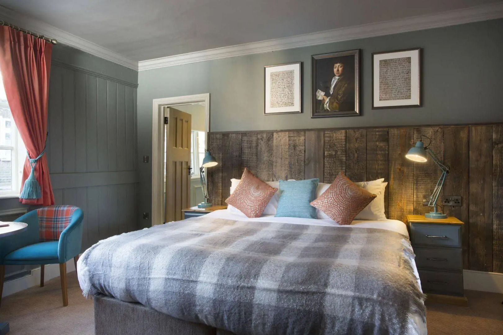 Photo - The Ostrich Inn Colnbrook London Heathrow