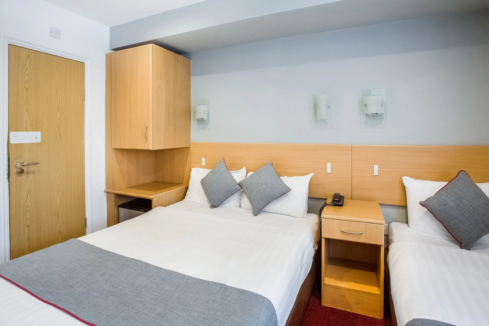 Photo - London Guest House by OYO - Acton