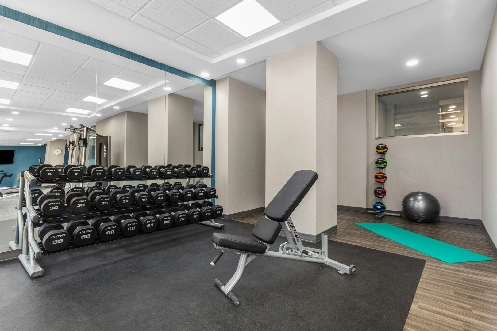 Photo - Hampton Inn & Suites by Hilton Toronto Downtown